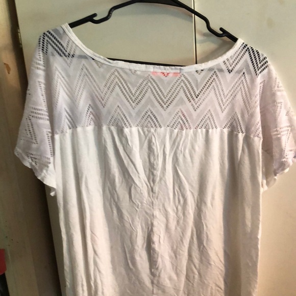 Spoiled white shirt with design - Picture 3 of 4